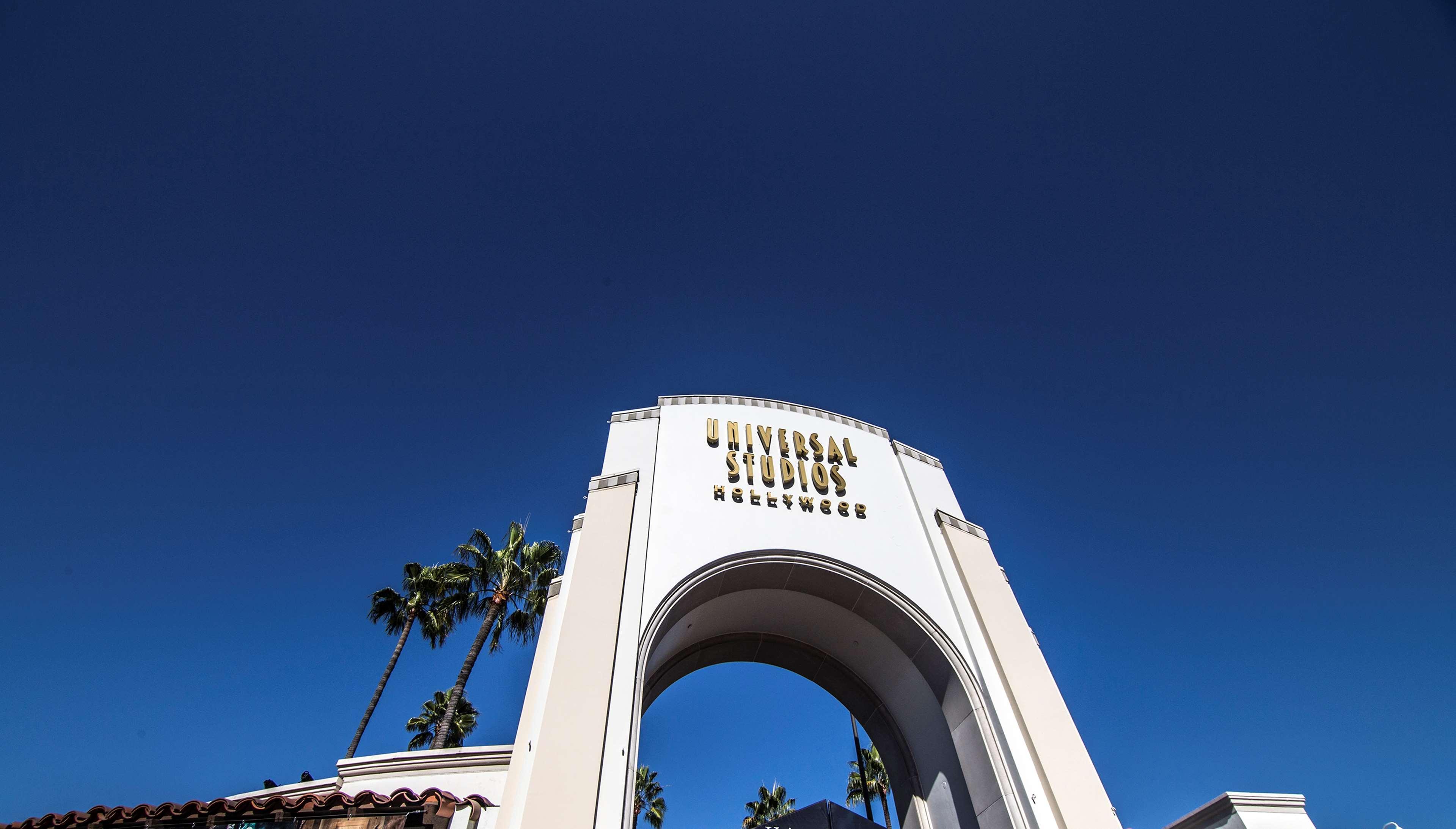 Hilton Los Angeles-Universal City Exterior photo
