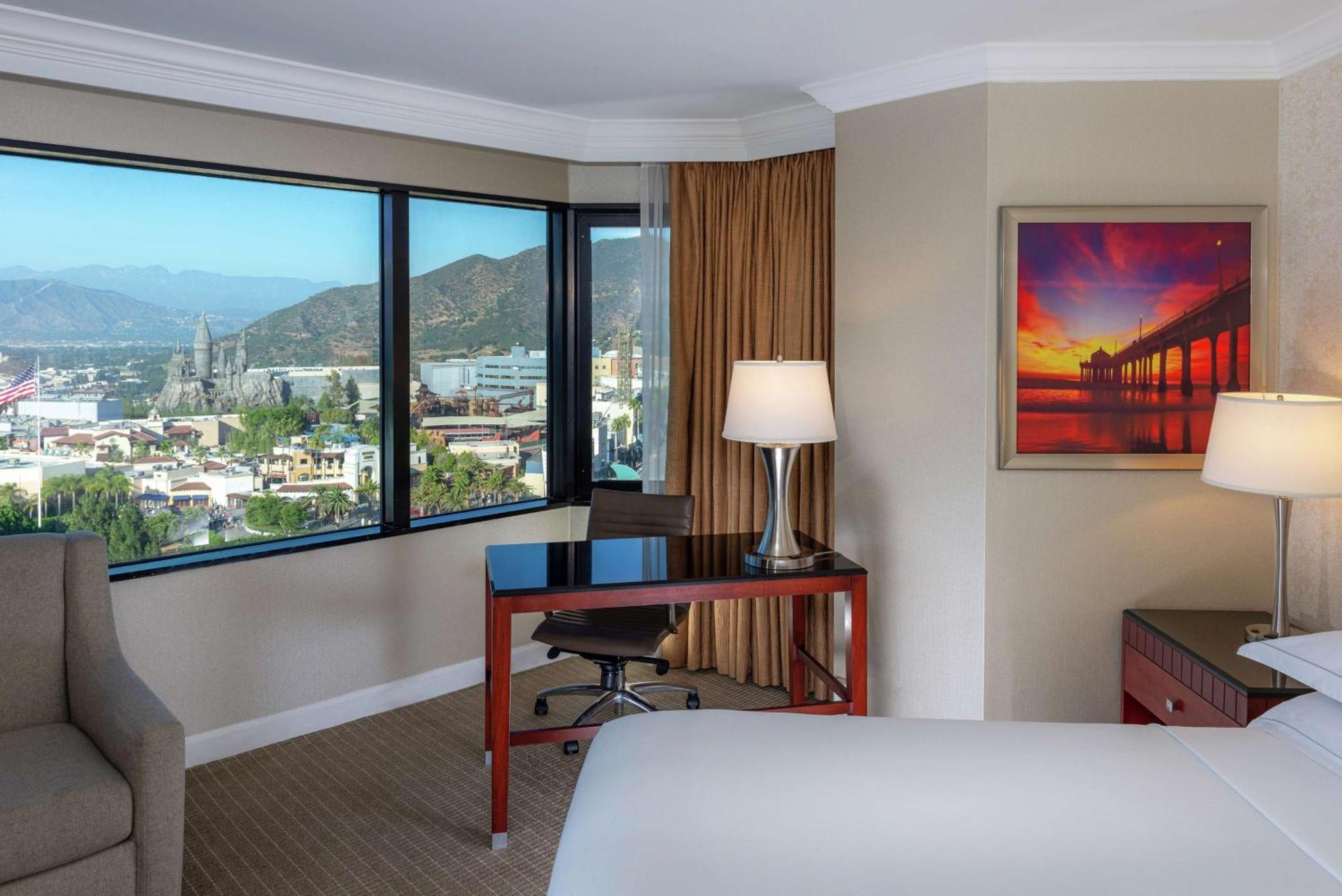 Hilton Los Angeles-Universal City Exterior photo