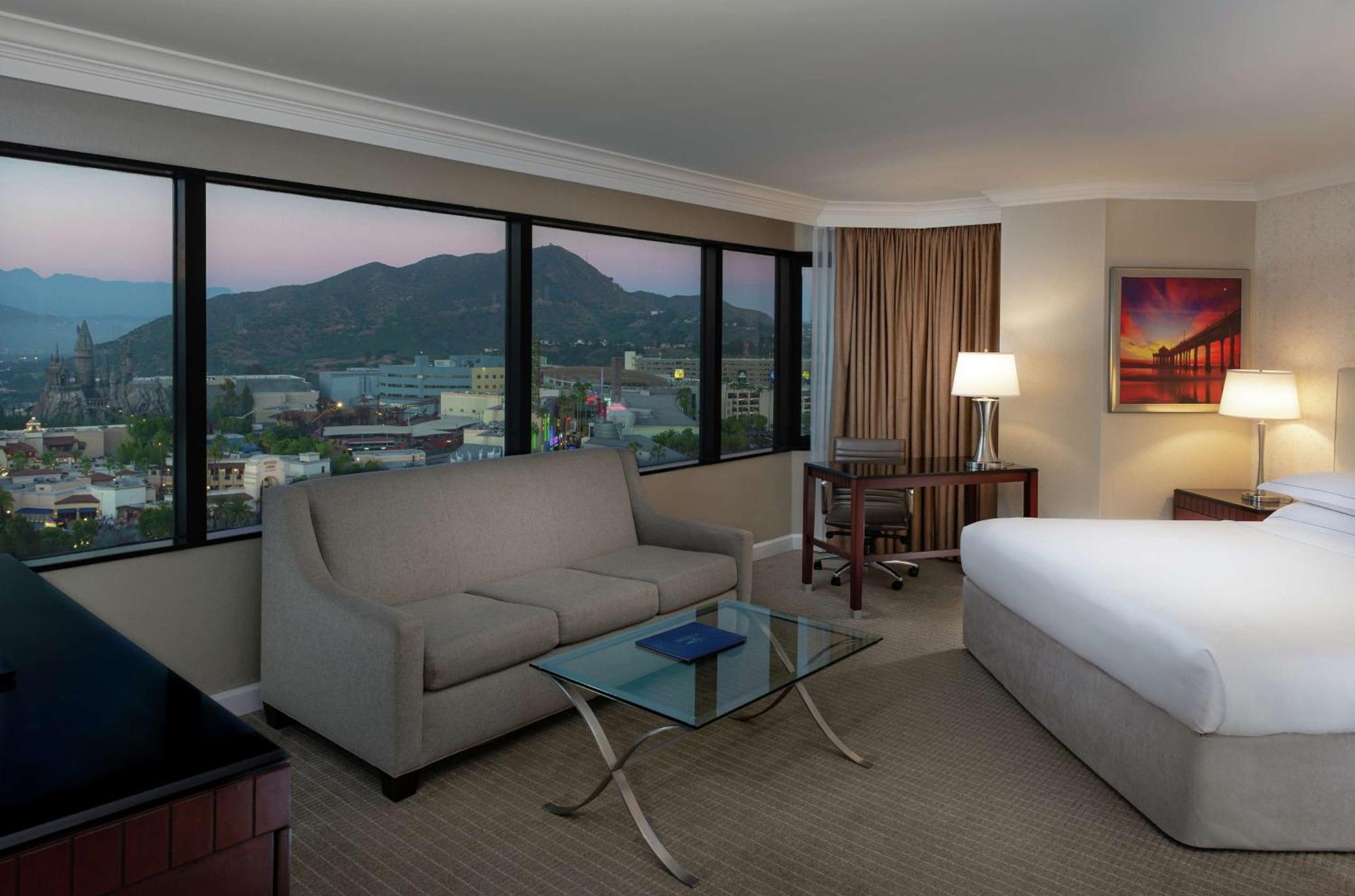 Hilton Los Angeles-Universal City Exterior photo
