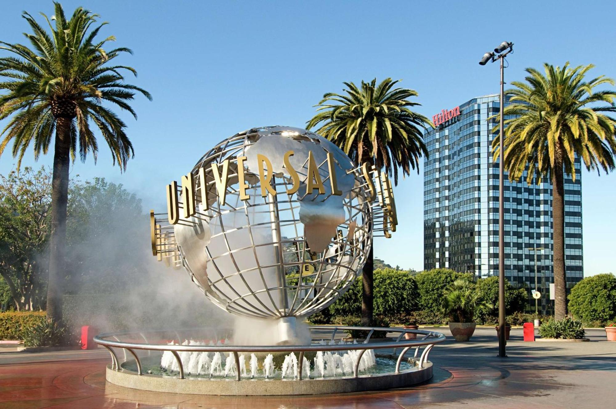 Hilton Los Angeles-Universal City Exterior photo